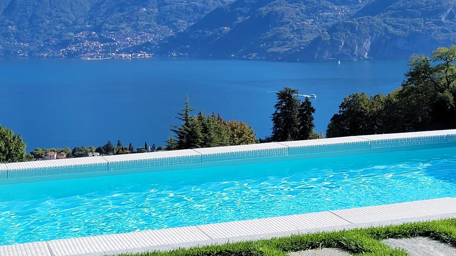 Paradise Villa Vista Lago Di Como A Menaggio 0*,  Italia