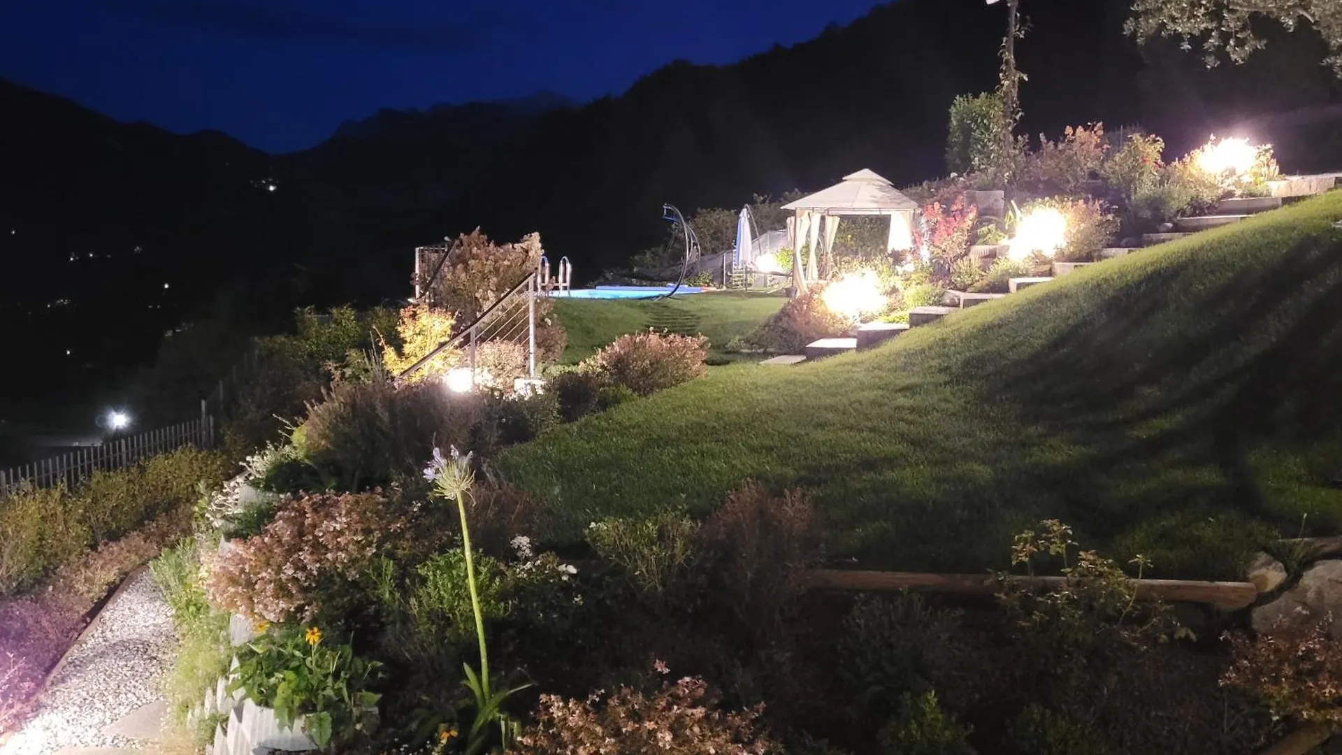 Paradise Villa Vista Lago Di Como A Menaggio 0*,  Italia